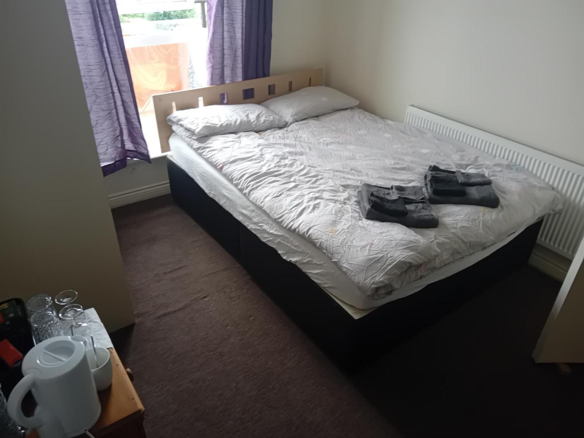 For Rent In City Guest house Waterford